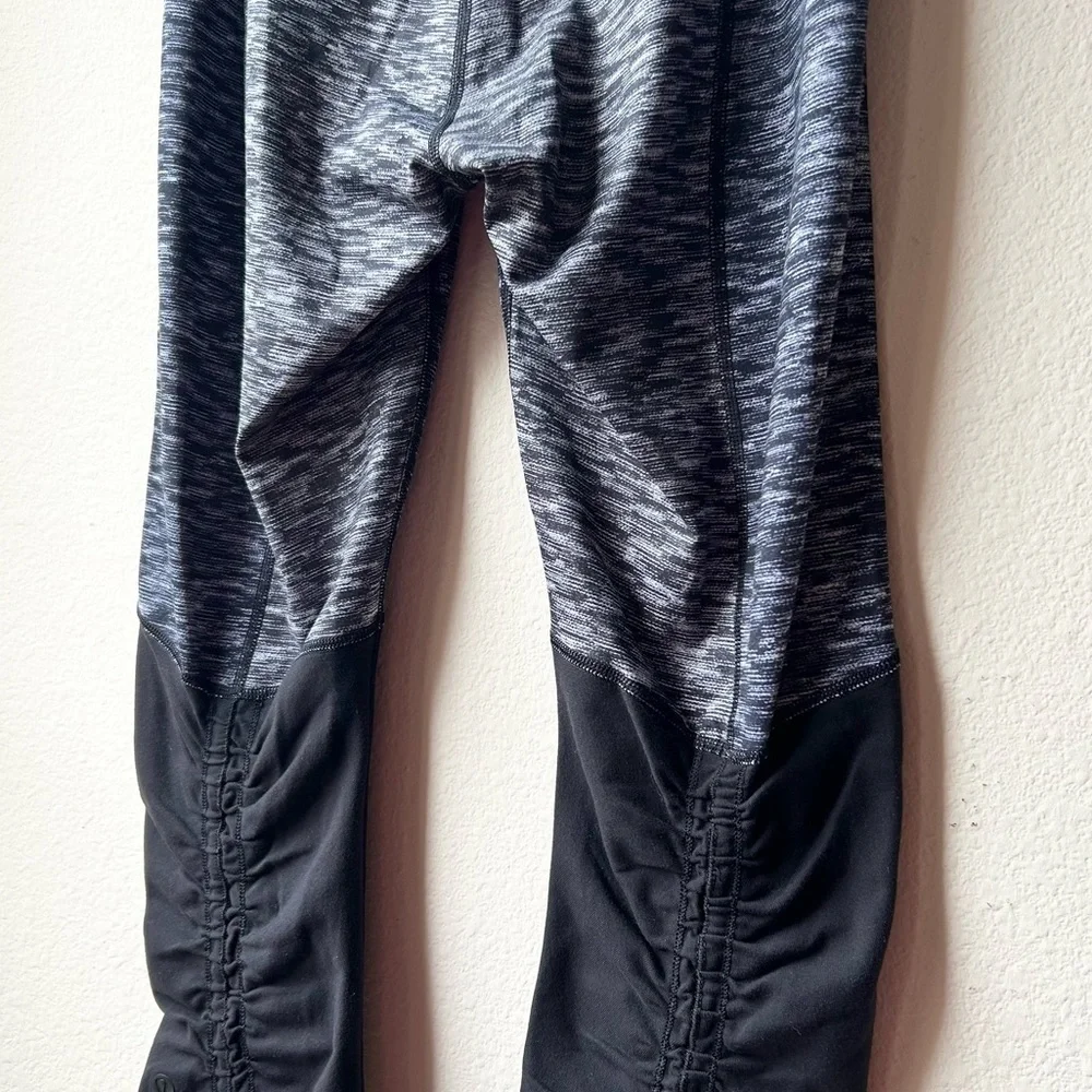 Lululemon Wunder Under Stirrup Leggings Dramatic Static White Black / Black Sz 6
